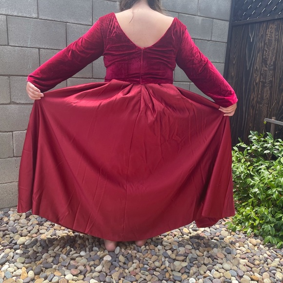 Velvet Satin Dress - Picture 10 of 11